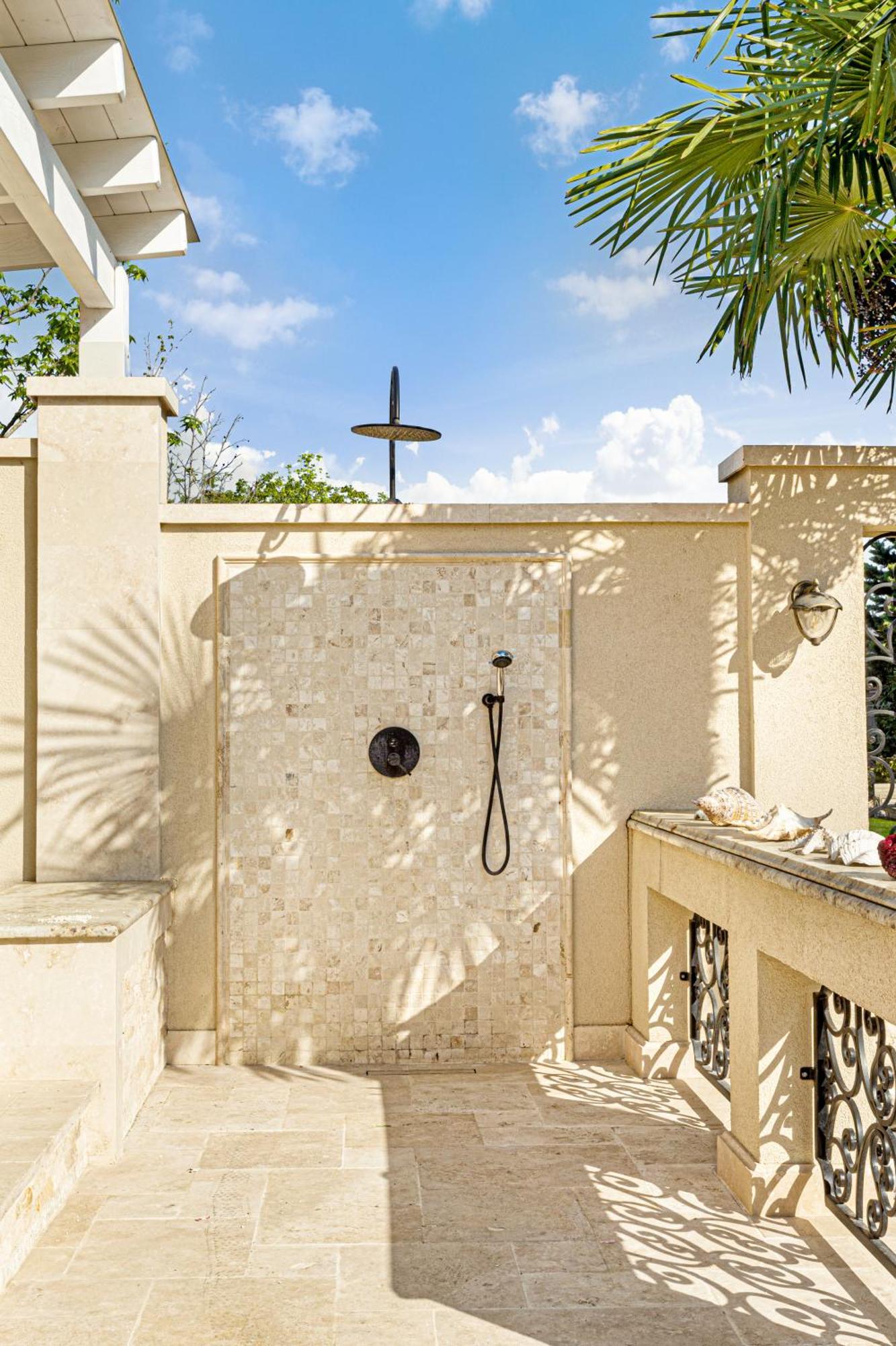 Sika Palladium Garden & Spa Central Apartment אראד מראה חיצוני תמונה