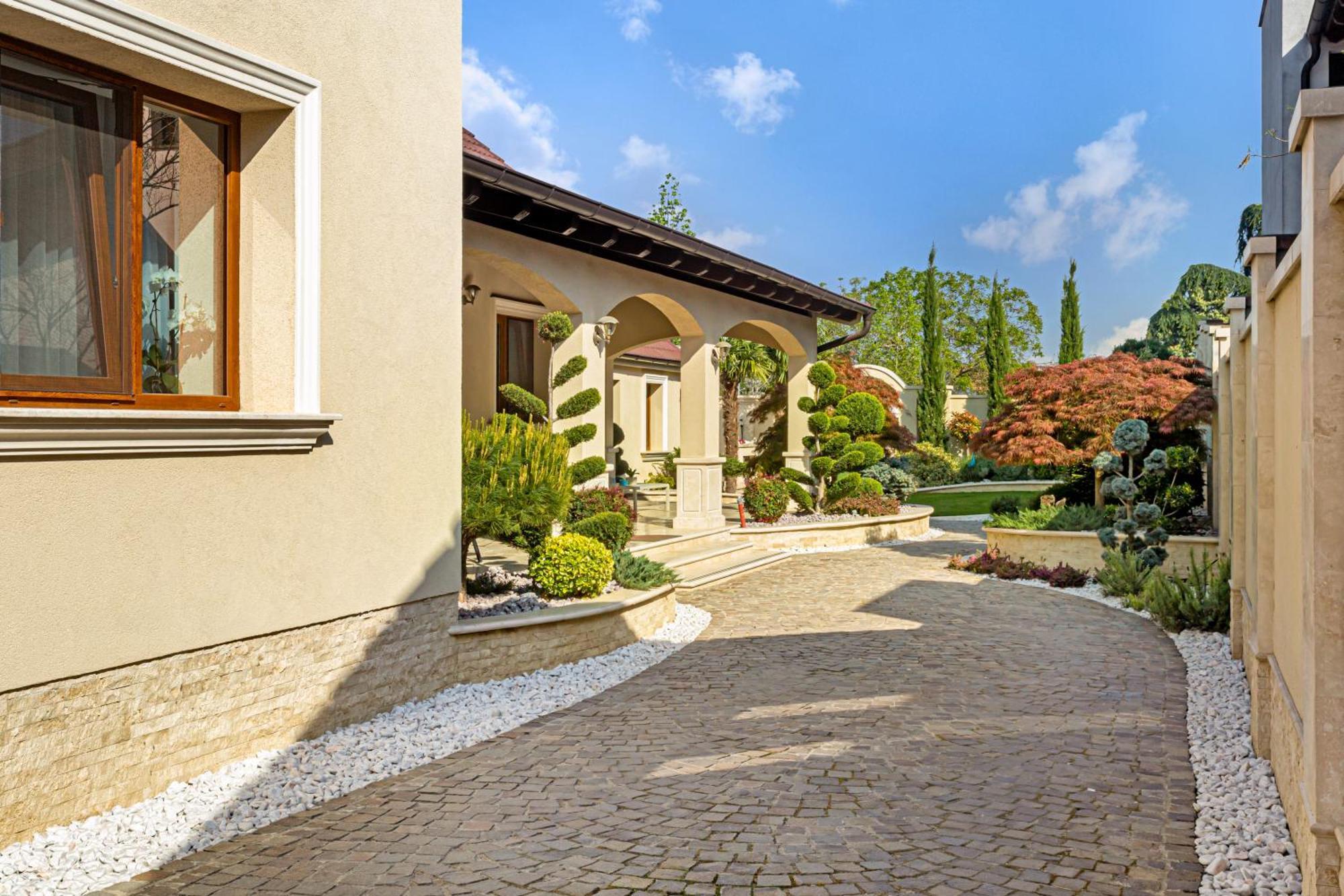 Sika Palladium Garden & Spa Central Apartment אראד מראה חיצוני תמונה